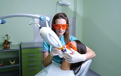 Photo: Dentist and patient