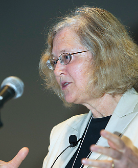 Photo: Nobel Prize winner Elizabeth Blackburn, Ph.D., at APA’s annual meeting.