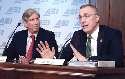 Photo: Rep. Tim Murphy (R-Pa.; right) with APA President Jeffrey Lieberman, M.D. 