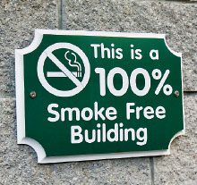 Photo: "Smoke Free Building" sign