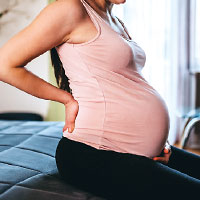 Graphic: Pregnant Woman