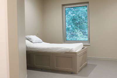 photos of one of the new rooms dedicated to psychiatric care